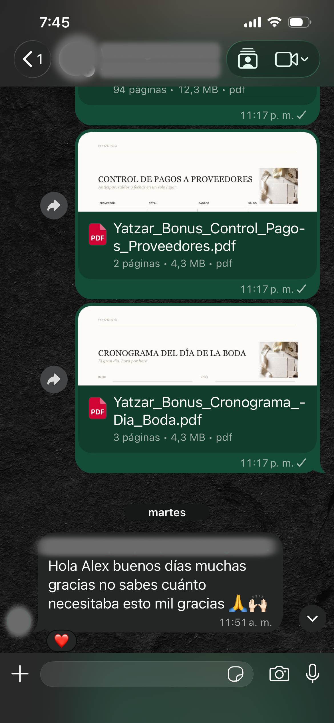 Captura anonimizada de una opinión real recibida por WhatsApp